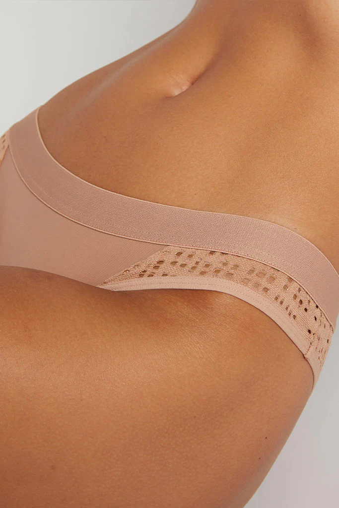 Silky Brief in Eyelet Lace x Buff - Image 3